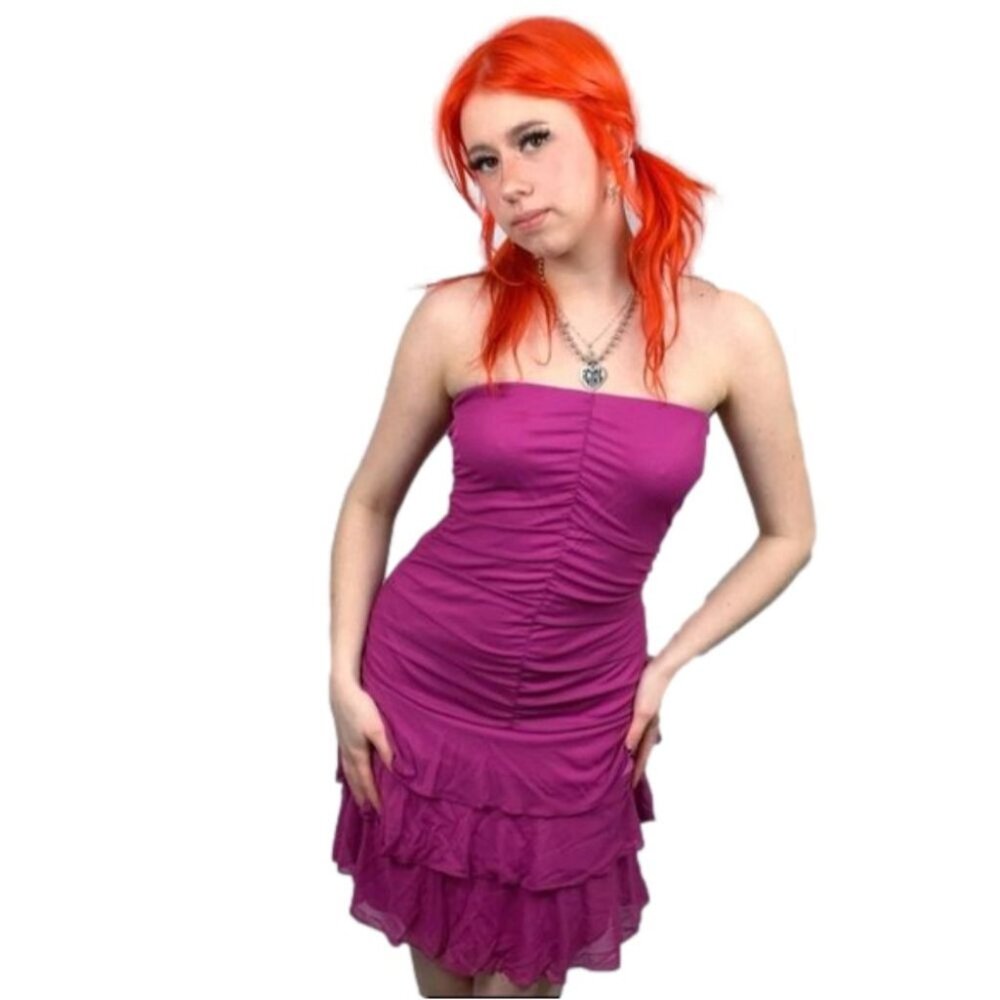 LE Chateau Pink Halter Dress Size  Medium